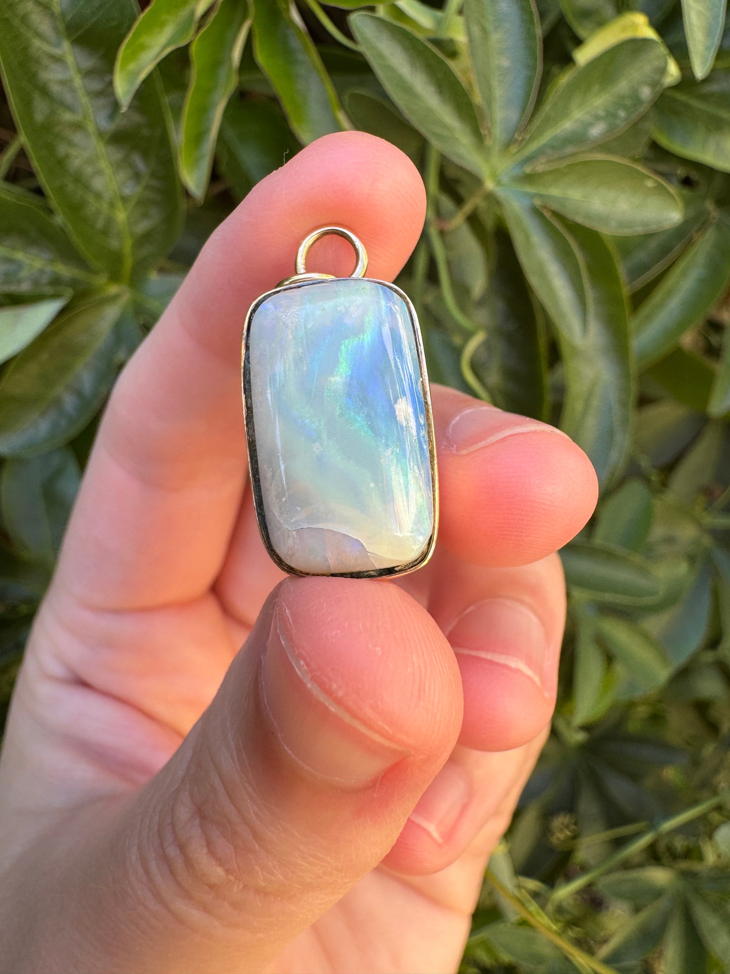 Vintage 9ct rosy yellow gold double sided opal cabochon pendant