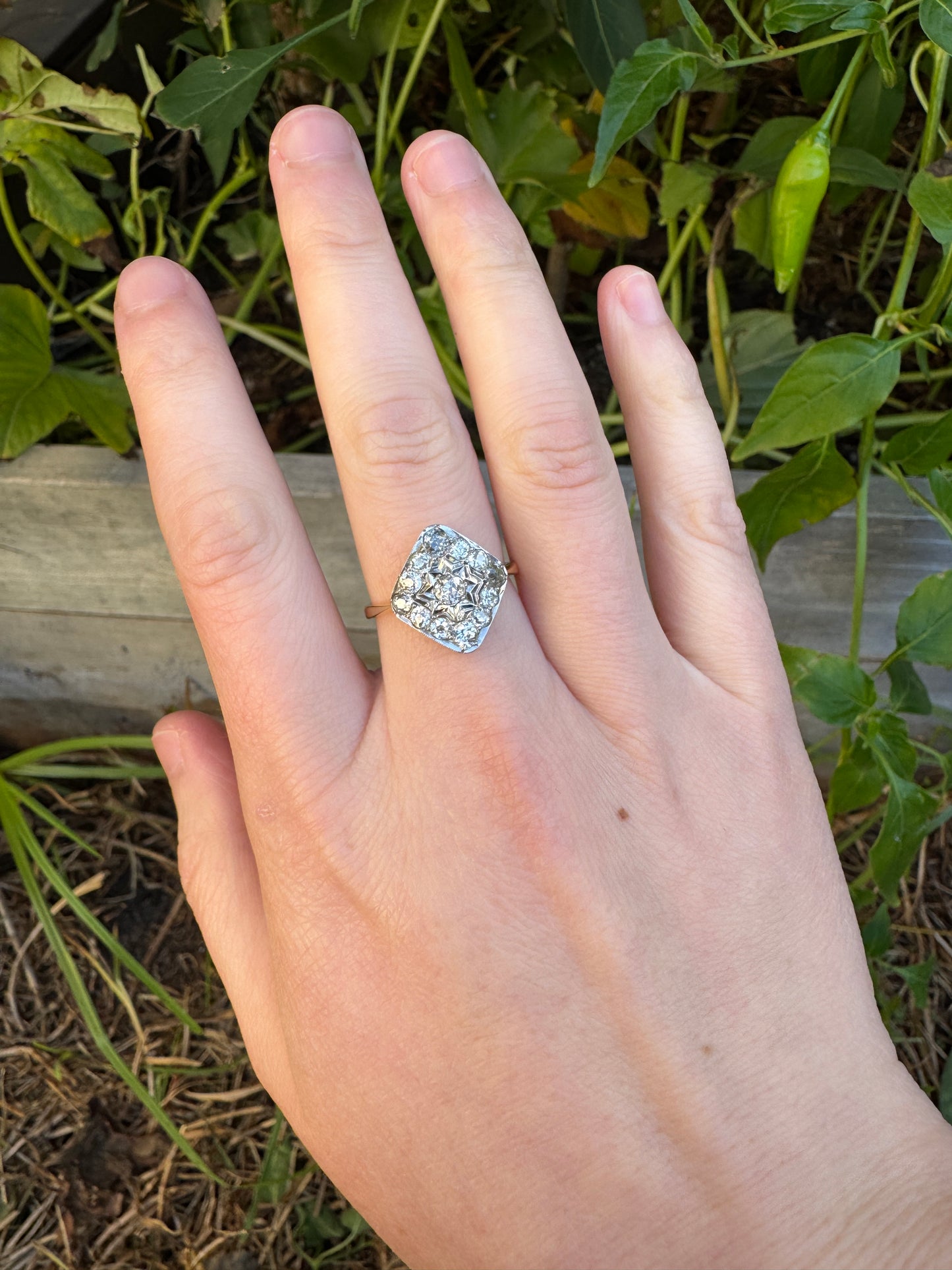 Antique 18ct yellow gold and platinum 1.2ct TCW old mine cut diamond plaque ring