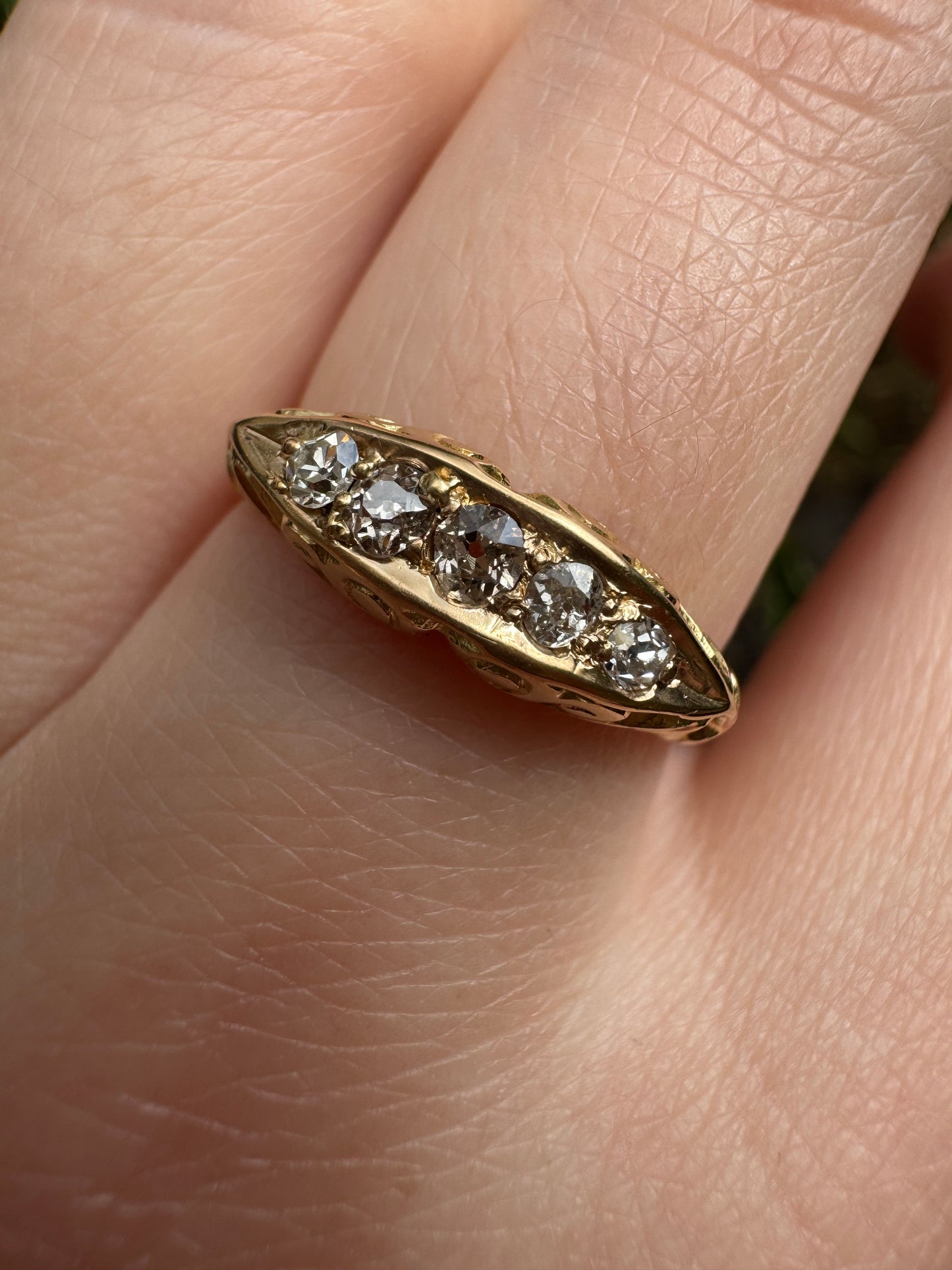 Antique English Edwardian 18ct yellow gold five stone 0.22ct TCW old mine cut diamond boat ring