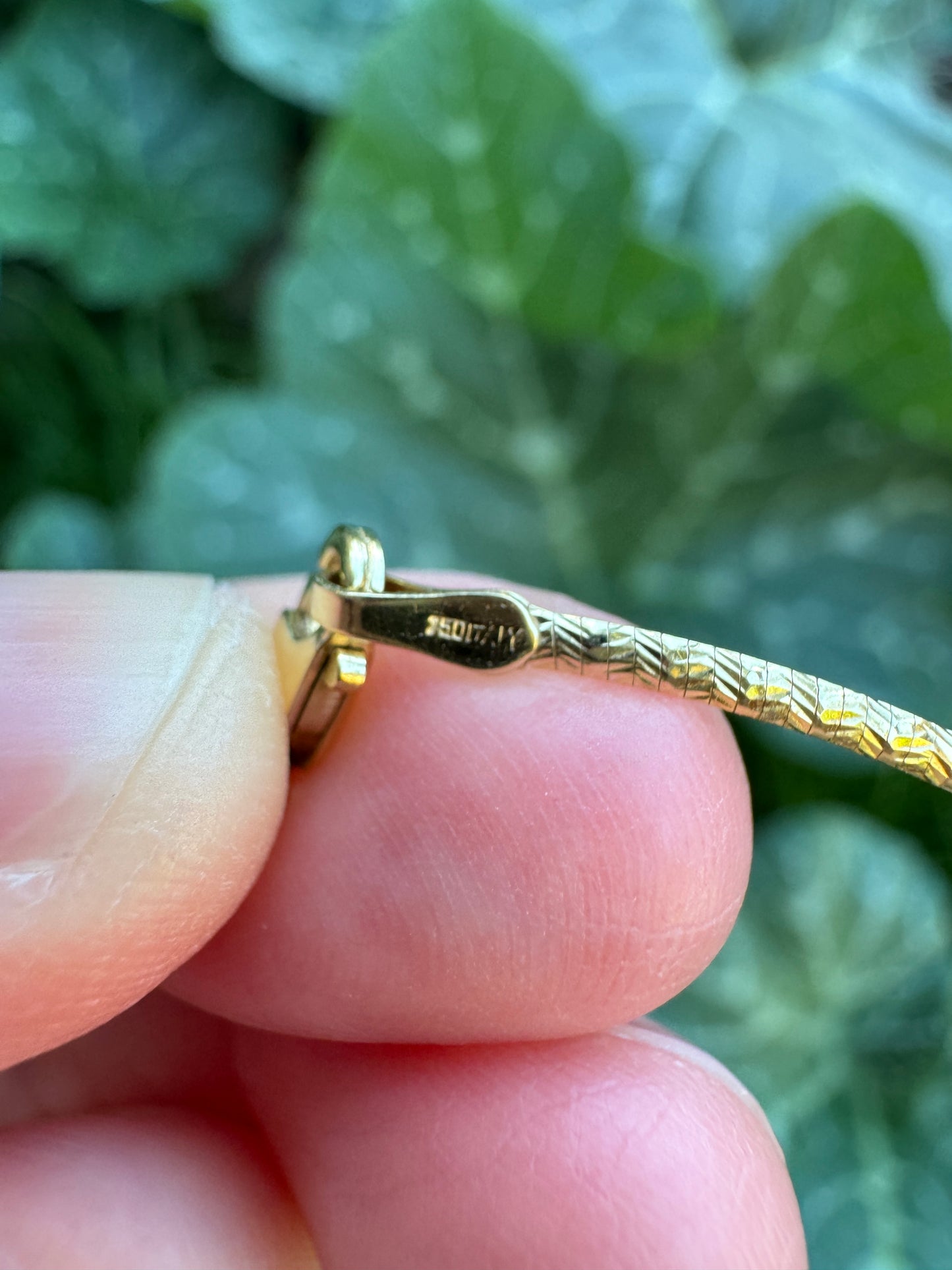 Vintage Italian 18ct yellow gold omega chain, 43cm / 16.93 inches long