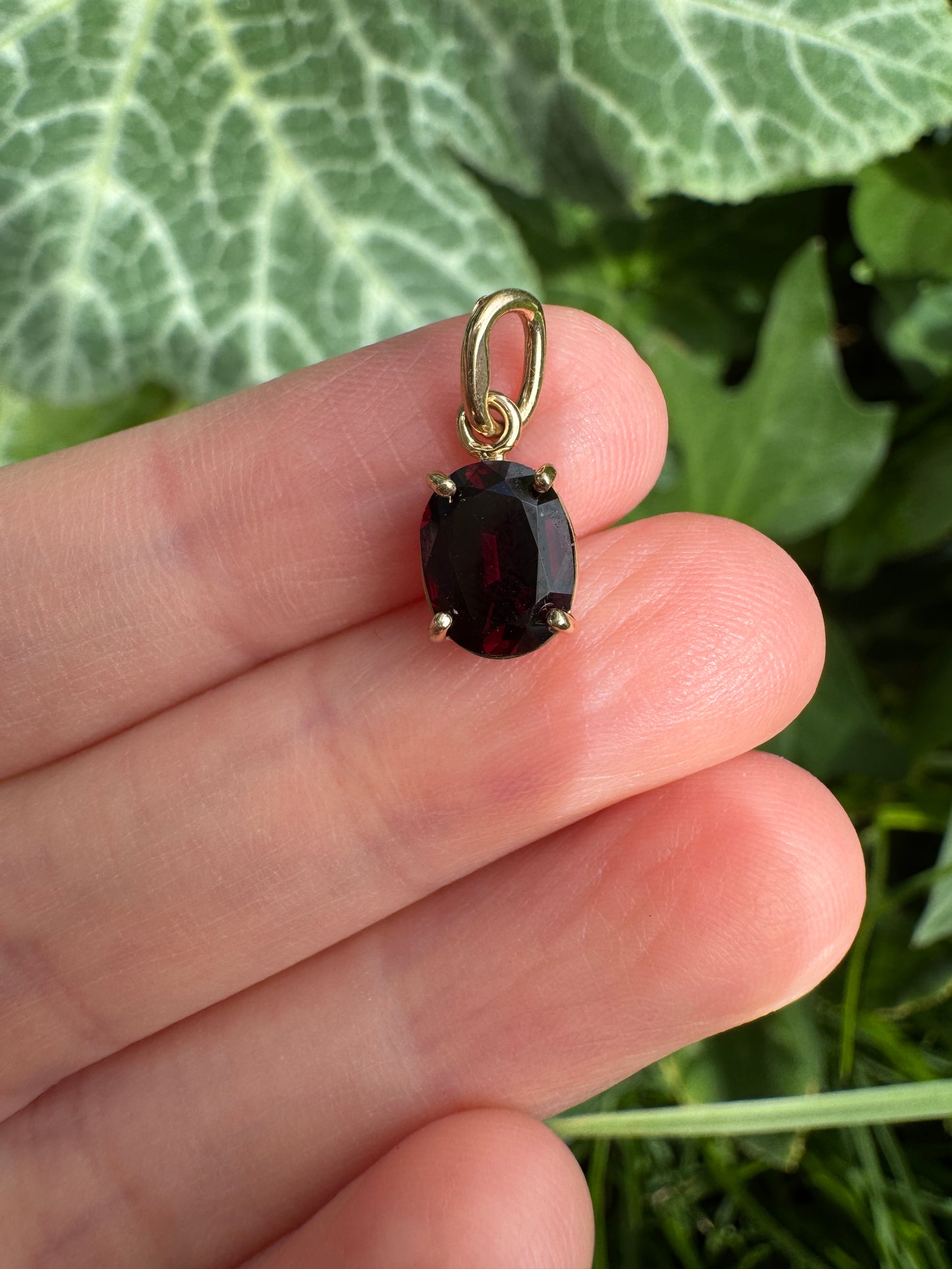 Custom 9ct yellow gold 1.54ct oval cut garnet pendant