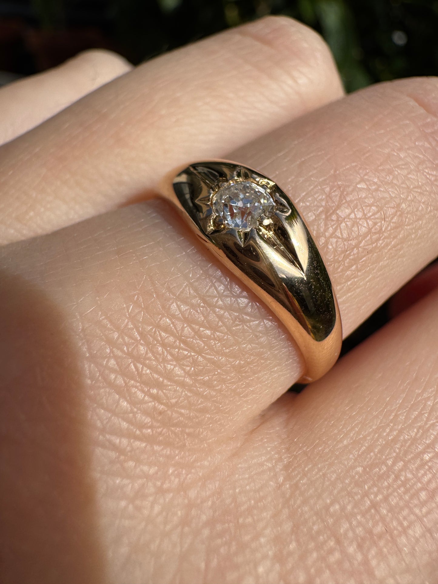 Antique 18ct yellow gold 0.3ct old mine cut diamond starset gypsy ring