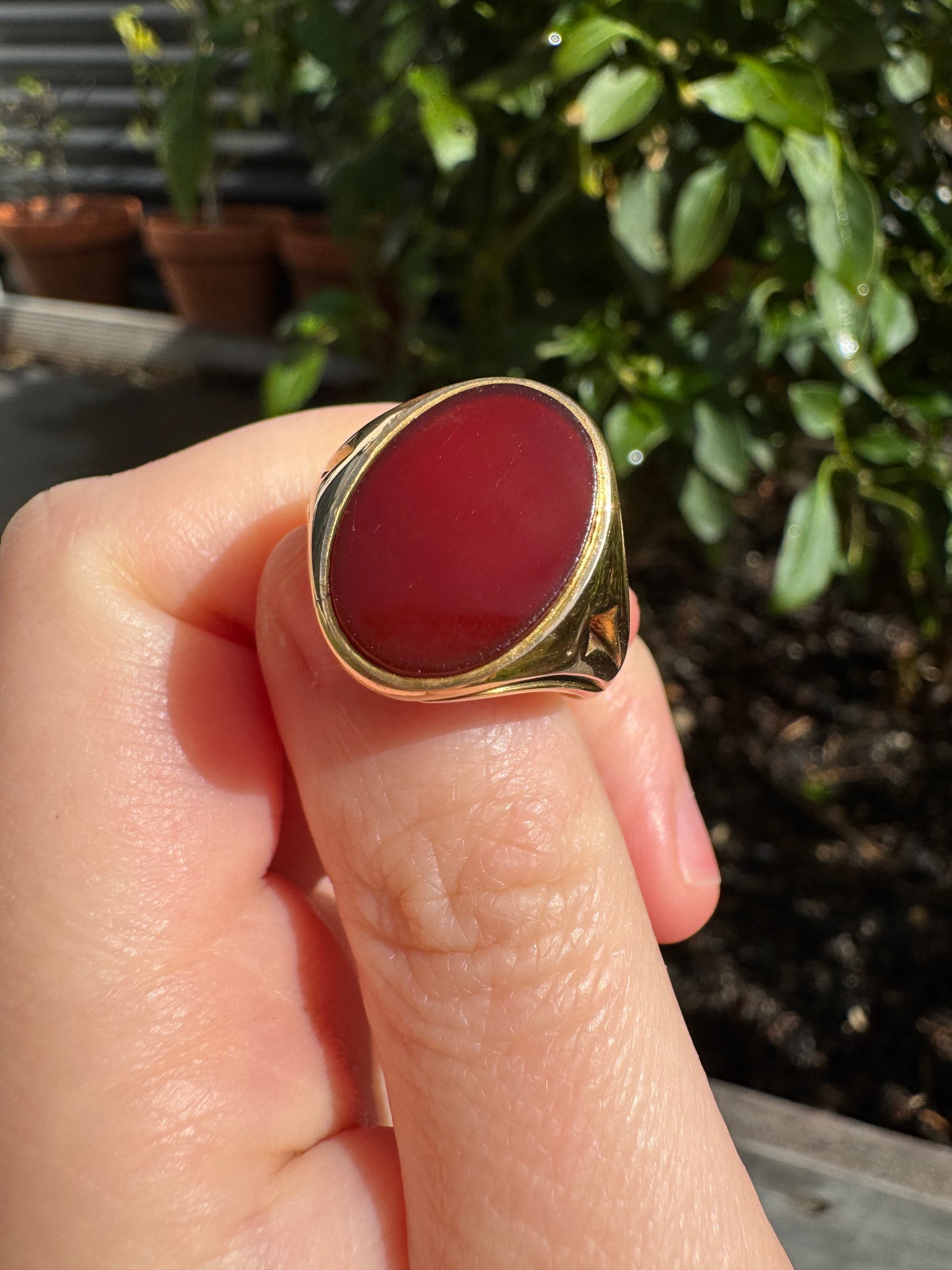 Antique Victorian 15ct yellow gold carnelian signet ring