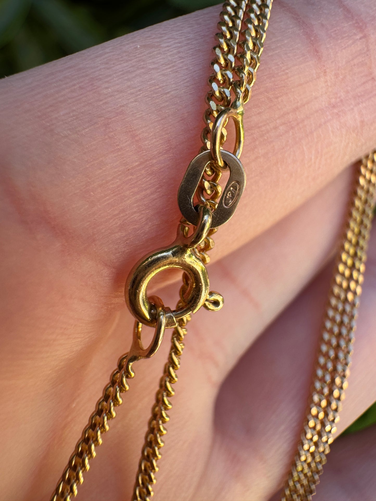Vintage Italian 9ct yellow gold curb link chain, 56cm / 22 inches long