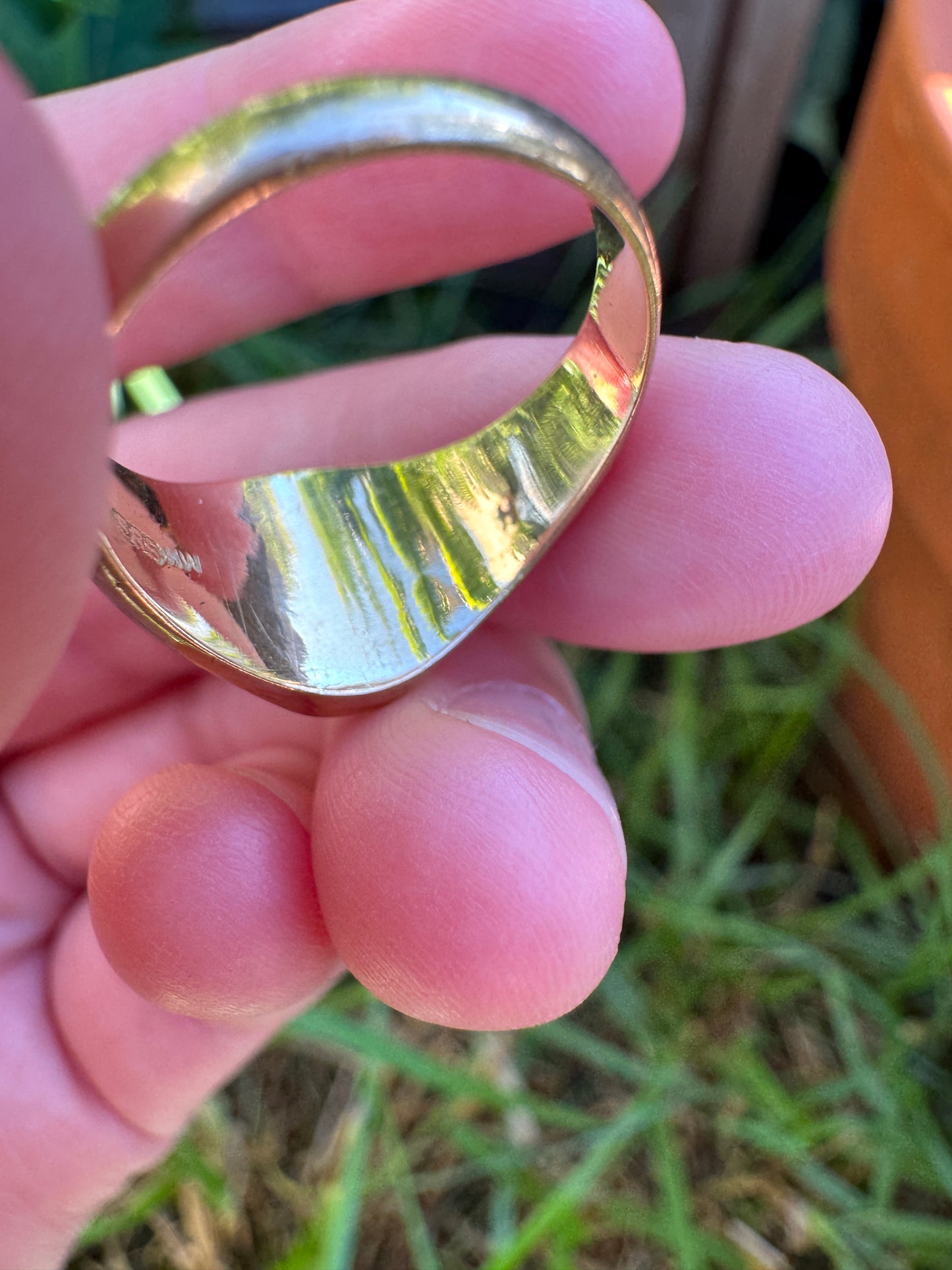 Vintage 14ct yellow gold jadeite cabochon signet ring