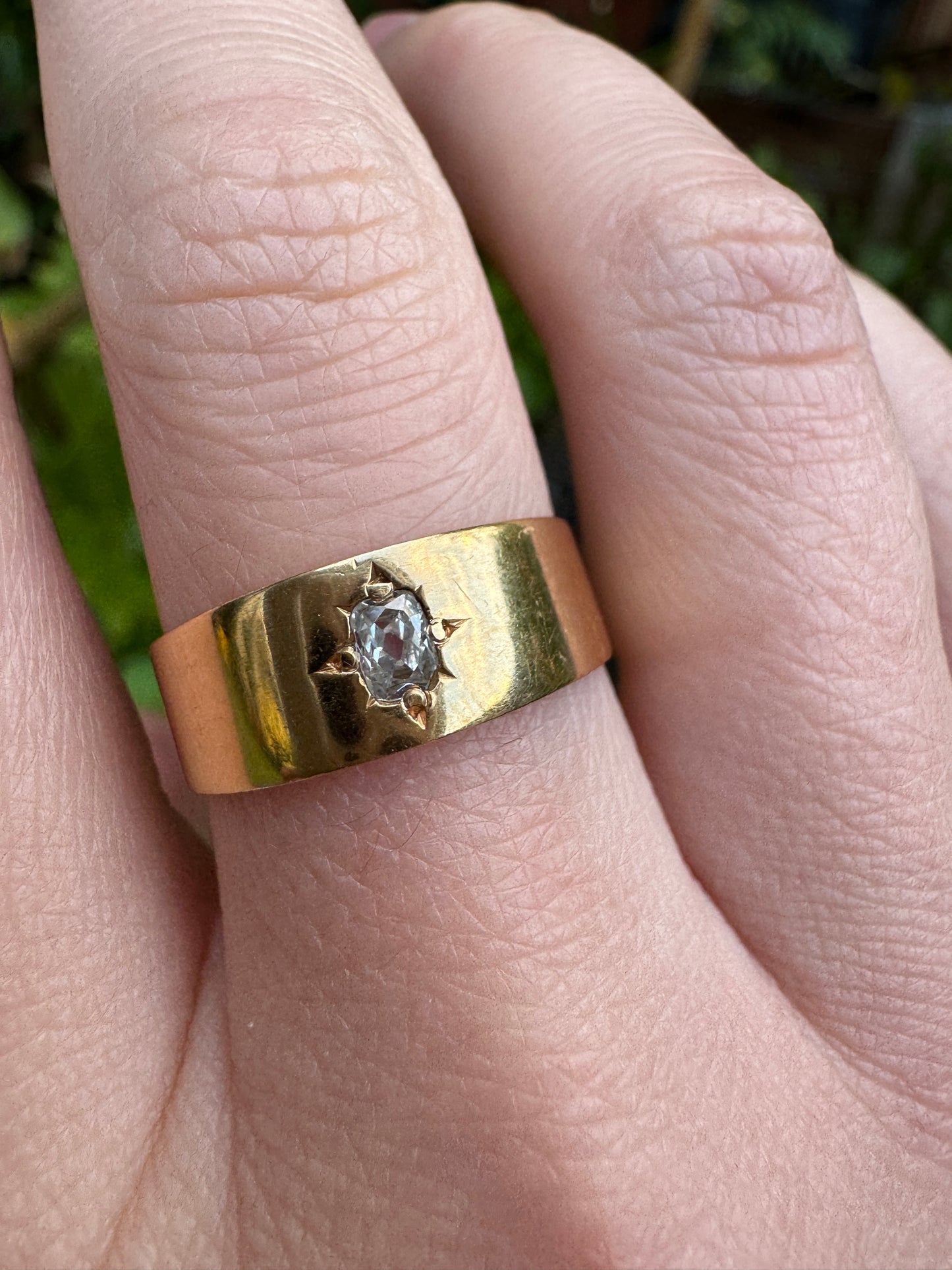 Antique Australian Wendt 18ct yellow gold 0.15ct old mine cut diamond starset gypsy cigar band