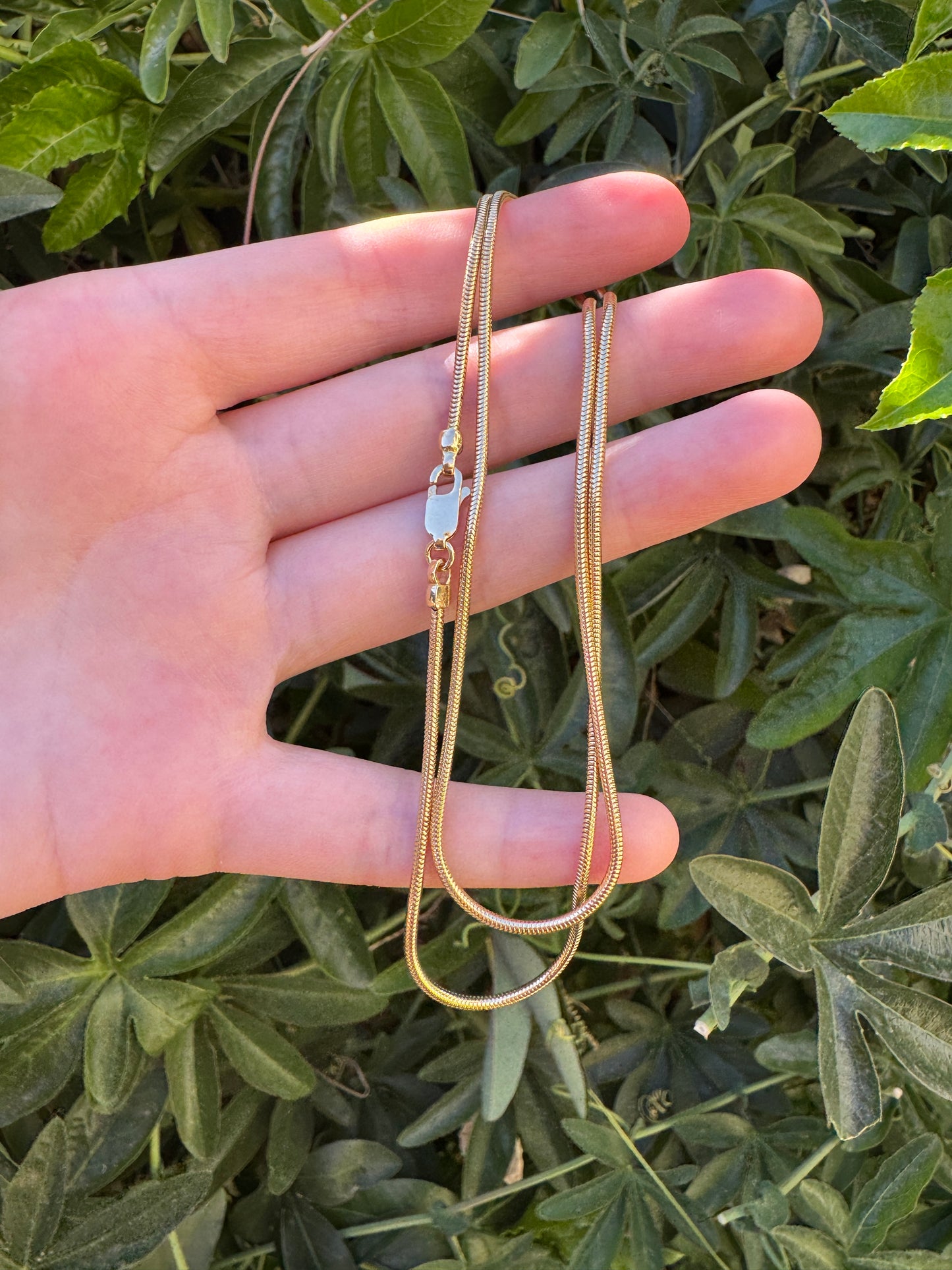 Vintage 18ct yellow gold snake chain, 47cm / 18.5 inches long