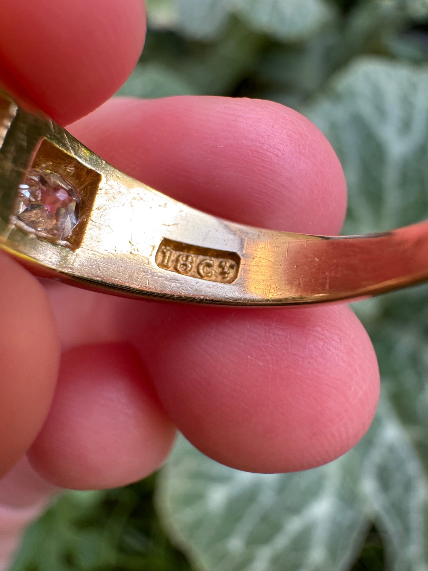 Antique 18ct yellow gold three stone 0.68ct TCW old mine cut diamond gypsy ring