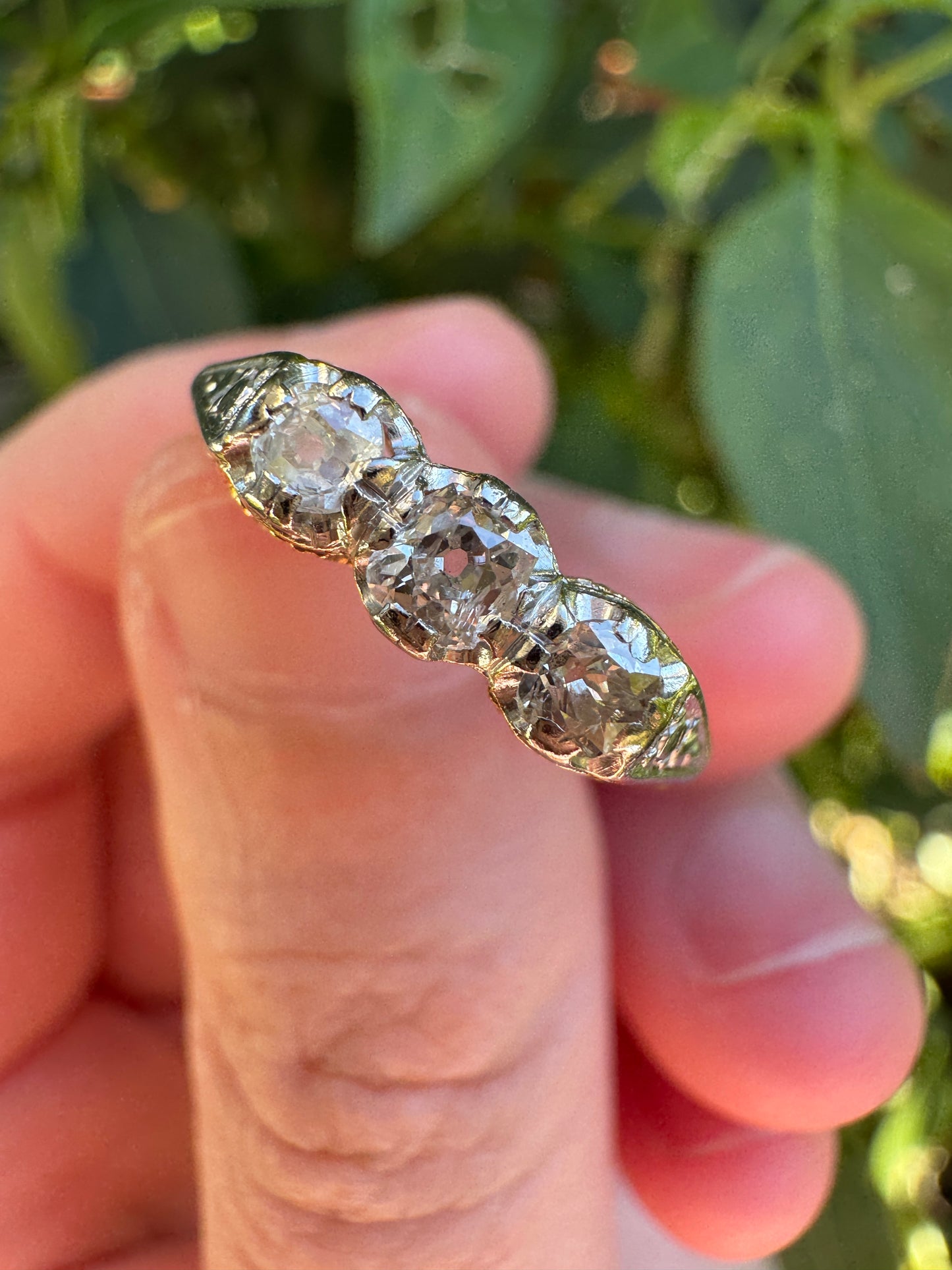 Vintage 18ct yellow gold three stone 0.3ct TCW old mine cut diamond ring
