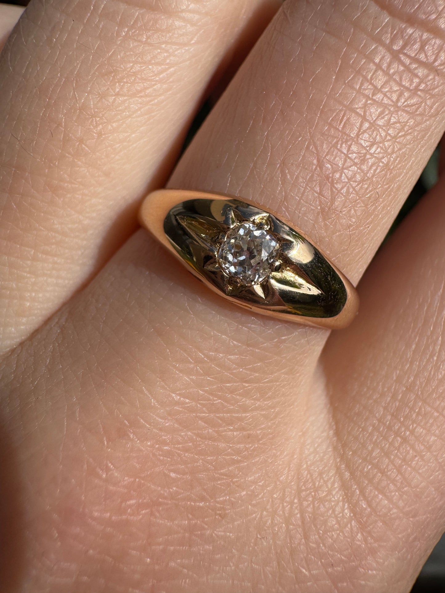 Antique 18ct yellow gold 0.3ct old mine cut diamond starset gypsy ring