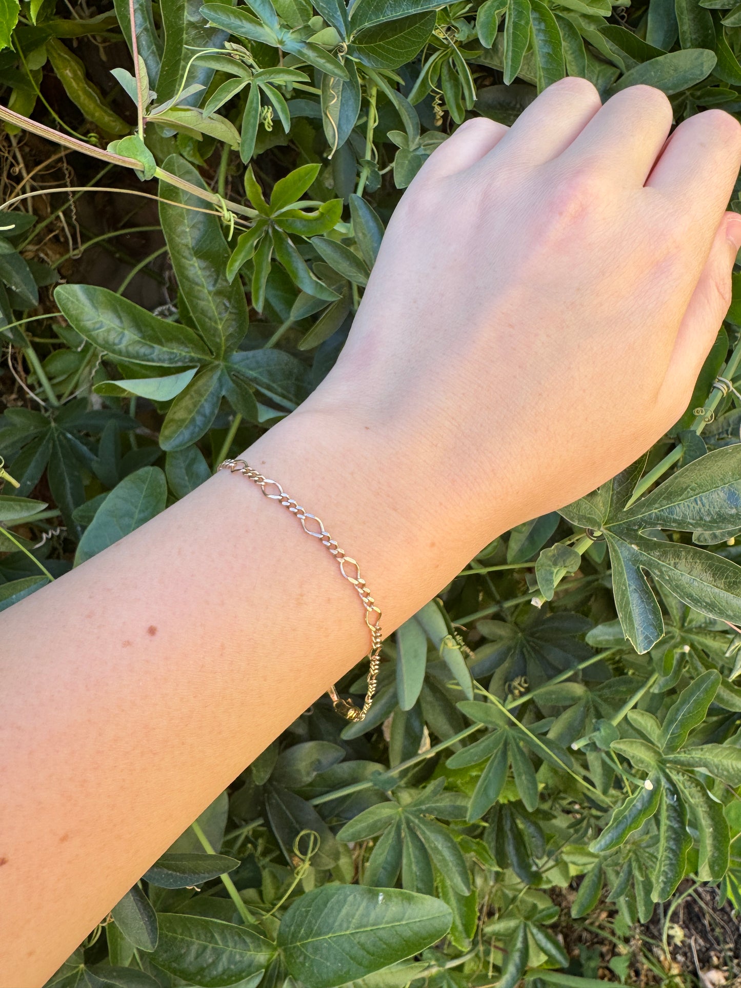 Vintage Italian 9ct yellow gold flat figaro bracelet, 20.5cm / 8.1 inches long