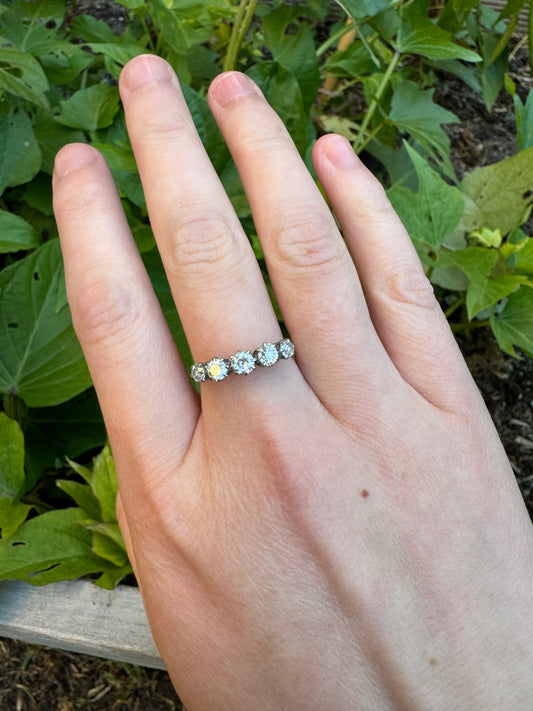 Vintage 18ct white gold 0.9ct TCW five stone old European cut diamond ring