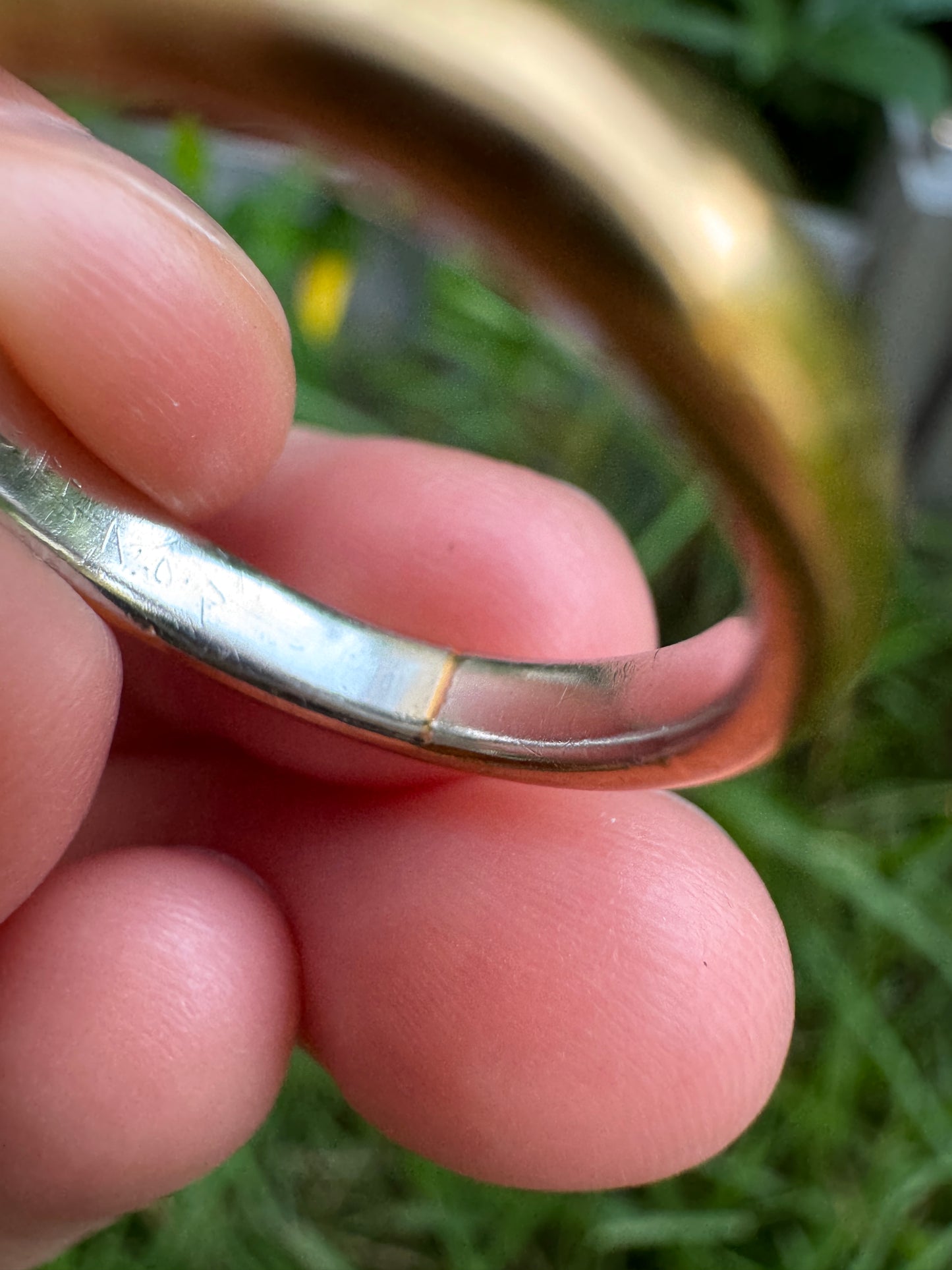 Vintage 22ct yellow gold band with platinum interior, 3mm wide