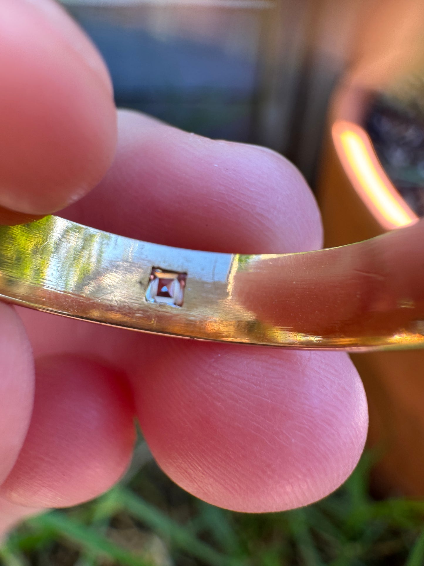 Vintage 18ct yellow gold Asscher cut diamond band
