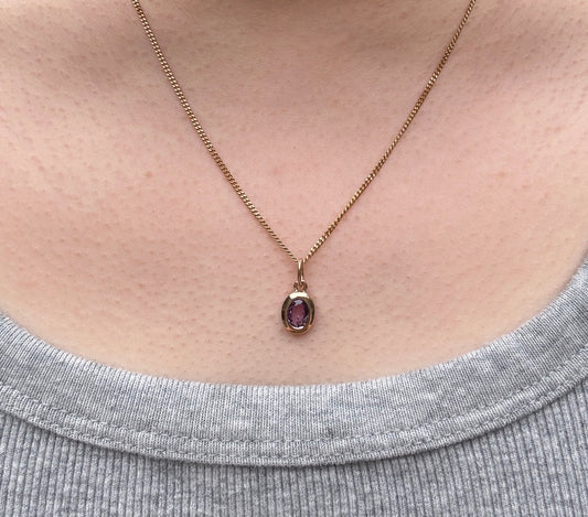 Custom handmade 9ct yellow gold 0.98ct natural purple sapphire bezel set pendant