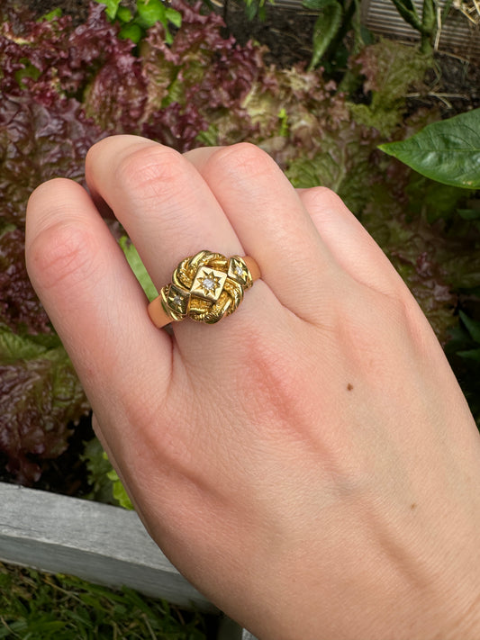 Antique 18ct yellow gold single cut diamond starset knot ring
