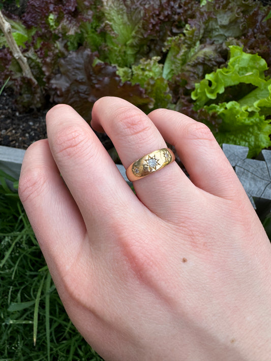 Antique 18ct yellow gold three stone 0.2ct TCW mixed old cut diamond starset gypsy ring
