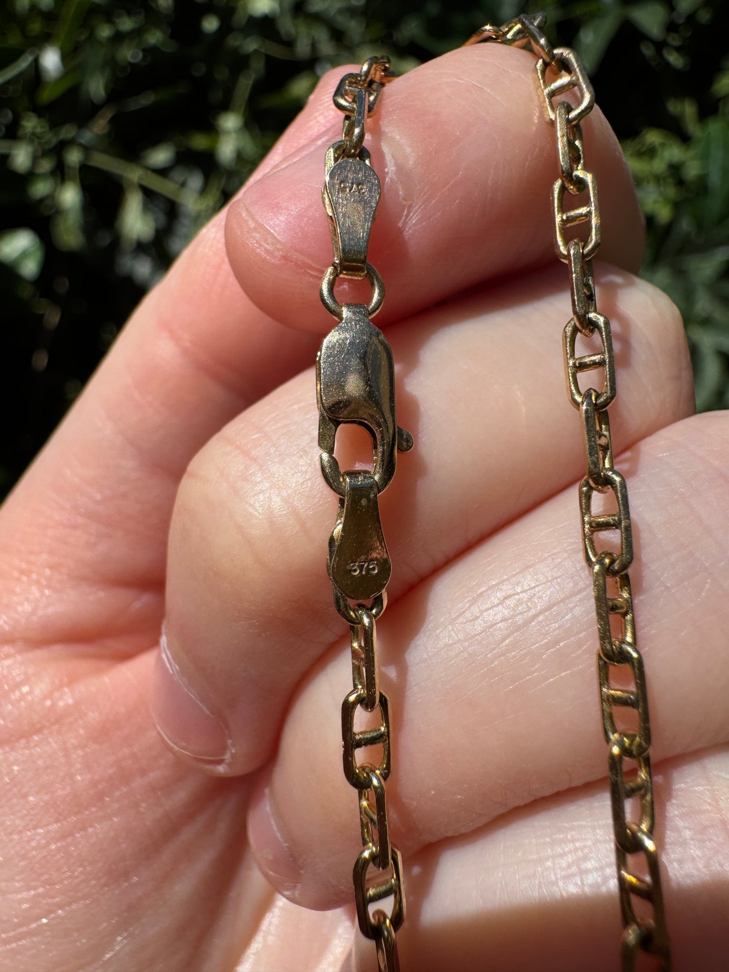 Vintage 9ct yellow gold mariner link chain, 66cm / 25.98 inches long