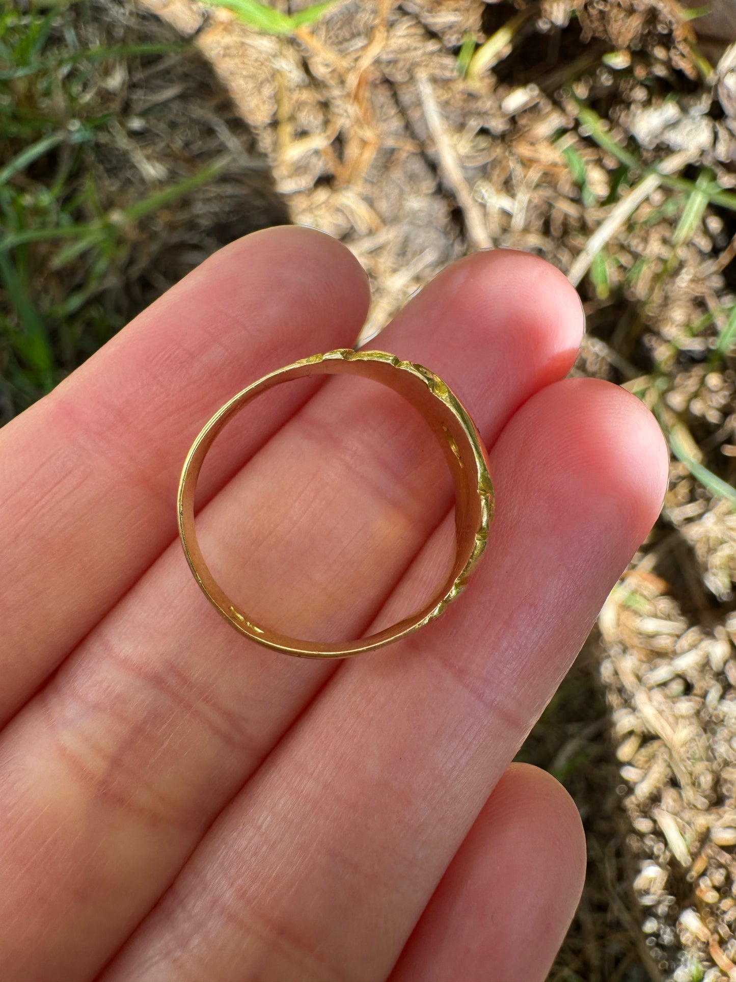 Antique 18ct yellow gold old mine cut diamond starset gypsy ring