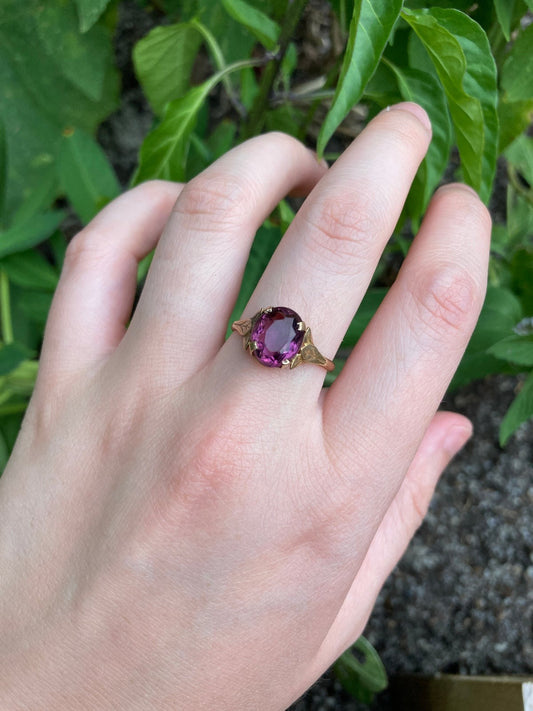 Vintage 9ct rose gold Arts & Crafts style faceted purple paste ring
