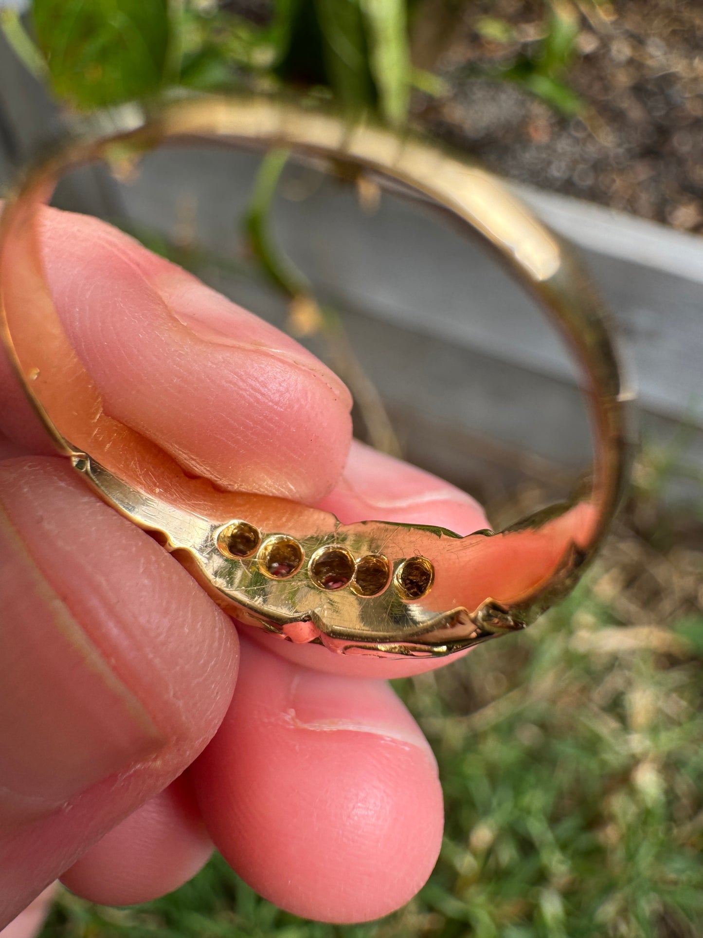 Antique English Edwardian 18ct yellow gold five stone 0.22ct TCW old mine cut diamond boat ring