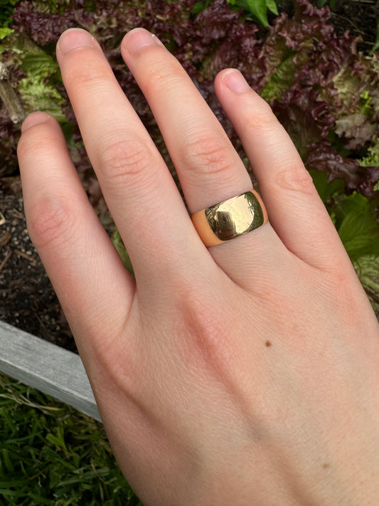 Antique Australian 18ct rosy yellow gold cigar band, 9mm wide