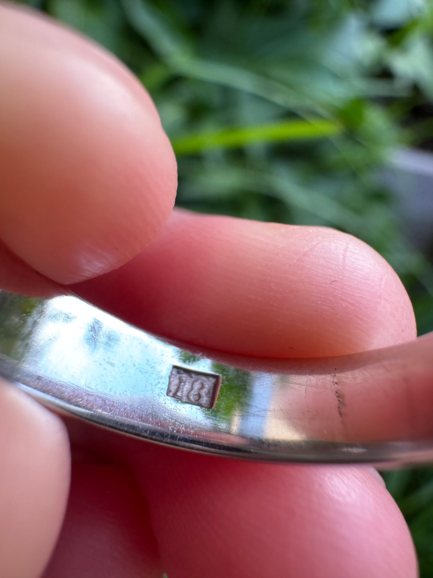 Vintage 18ct white gold four stone 0.15ct TCW old mine cut diamond gypsy ring