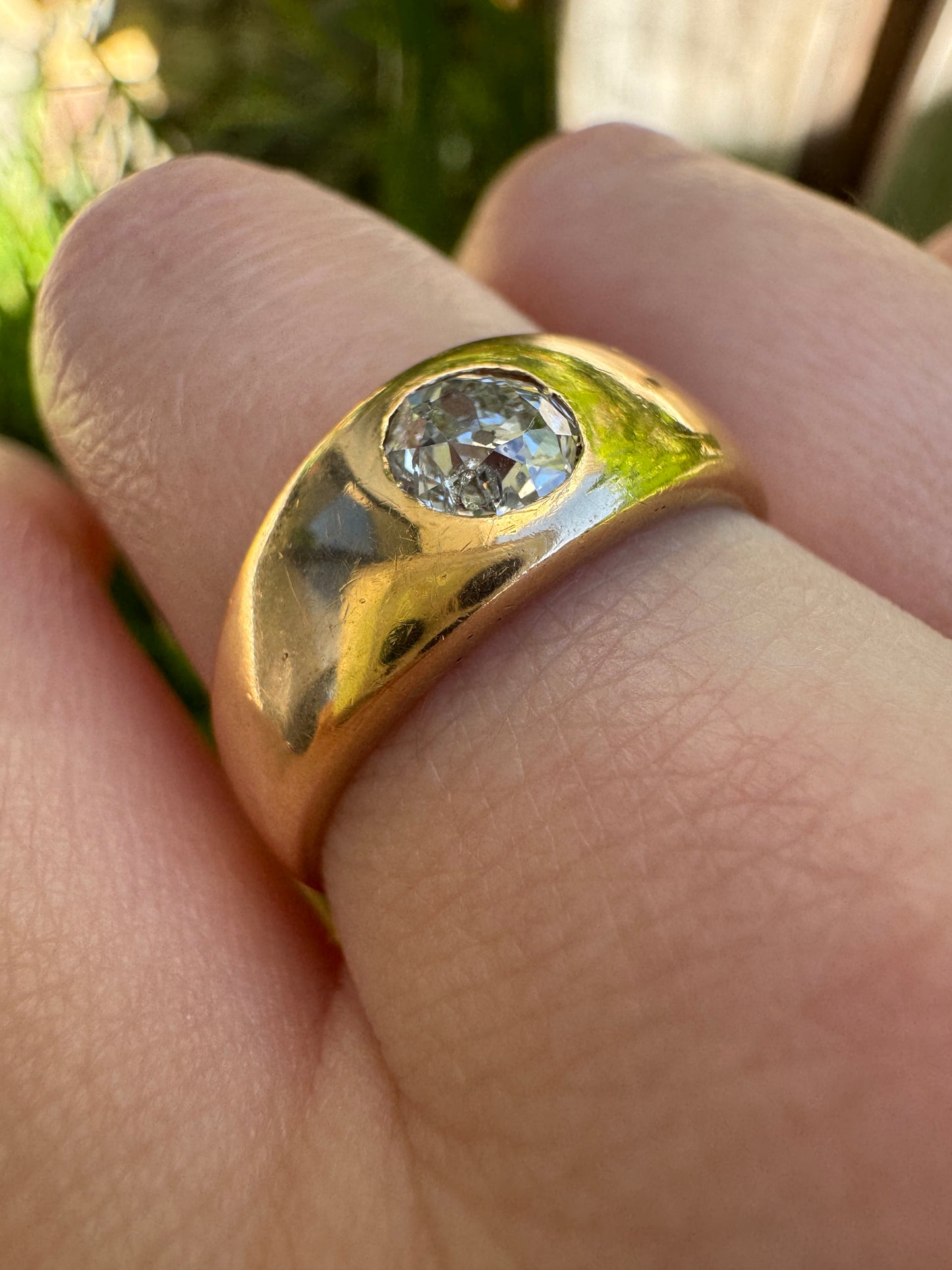 Antique 18ct yellow gold 0.56ct old mine cut natural diamond gypsy ring