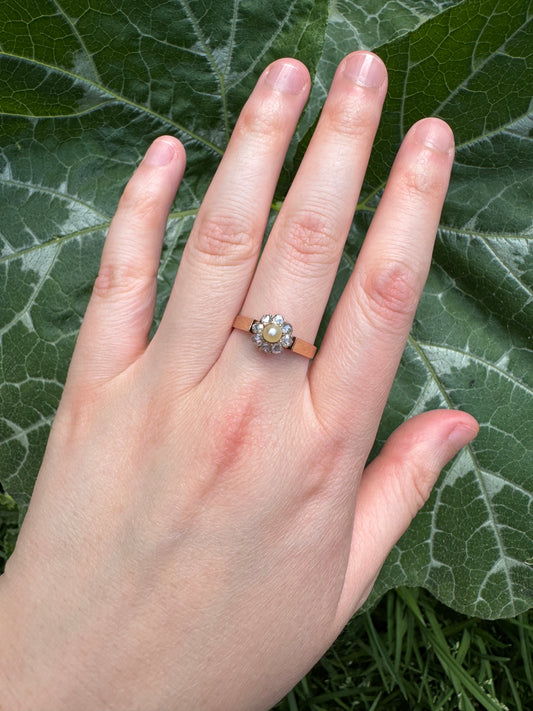 Vintage 18ct rose gold pearl and rose cut diamond daisy cluster ring