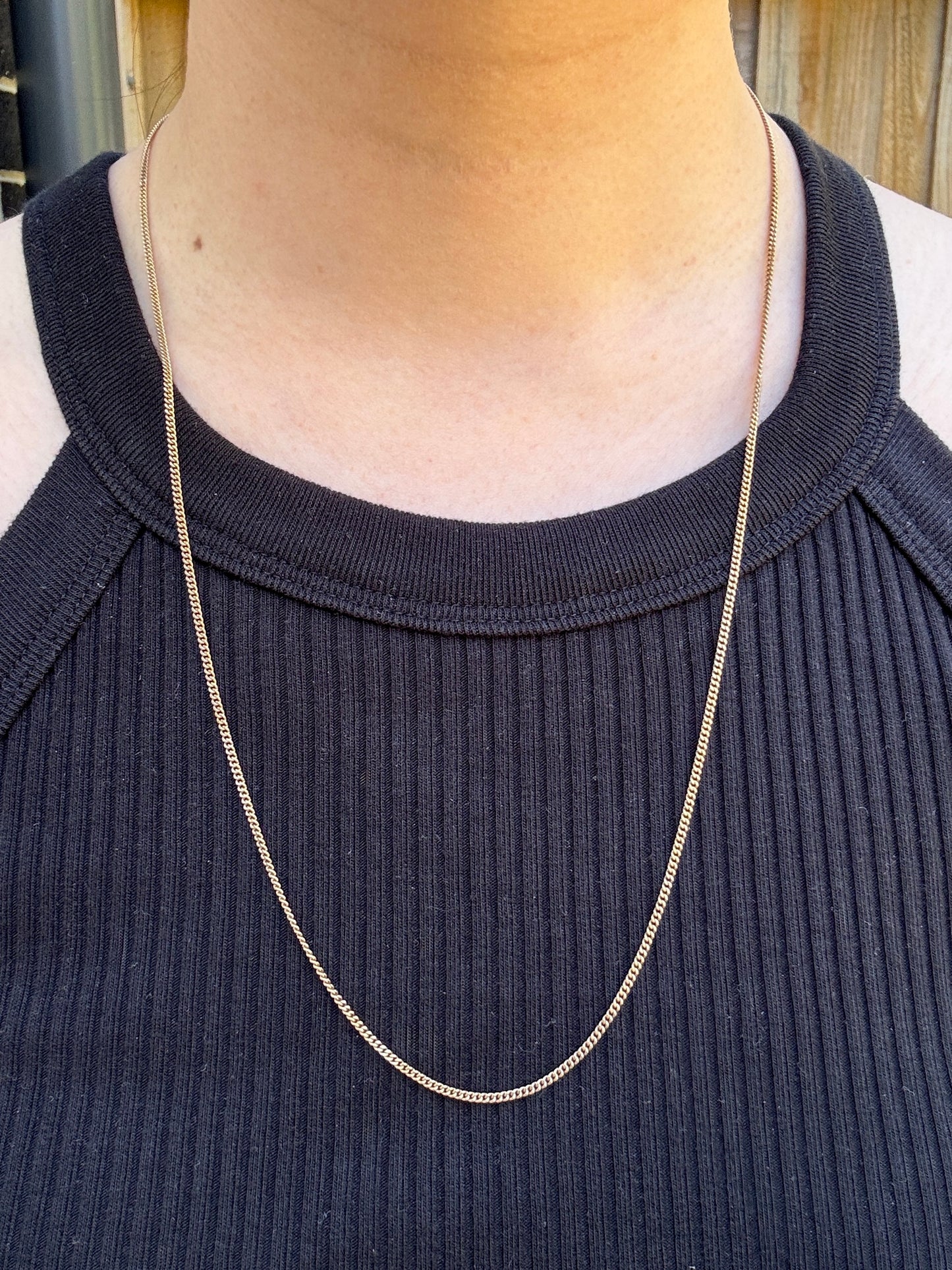 Vintage 9ct yellow gold curb link chain, 61cm / 24.02 inches long