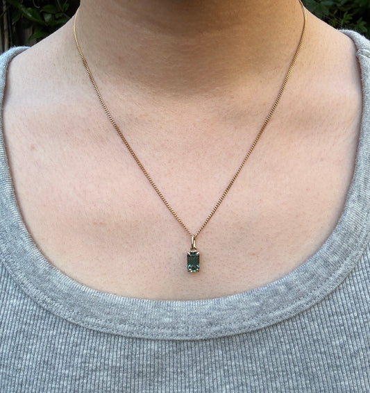 Custom handmade recycled 9ct yellow gold 2.54ct emerald cut Australian parti sapphire prong set pendant