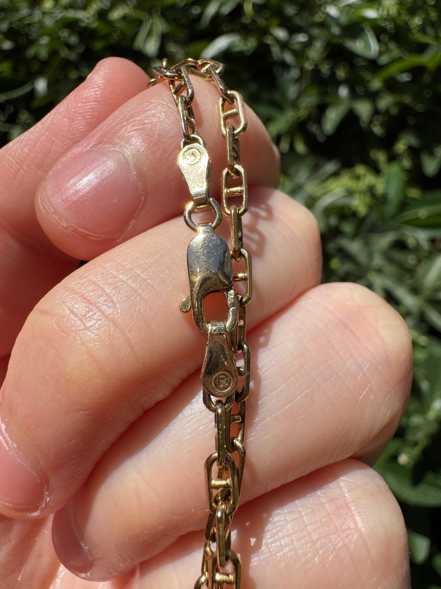 Vintage 9ct yellow gold mariner link chain, 66cm / 25.98 inches long