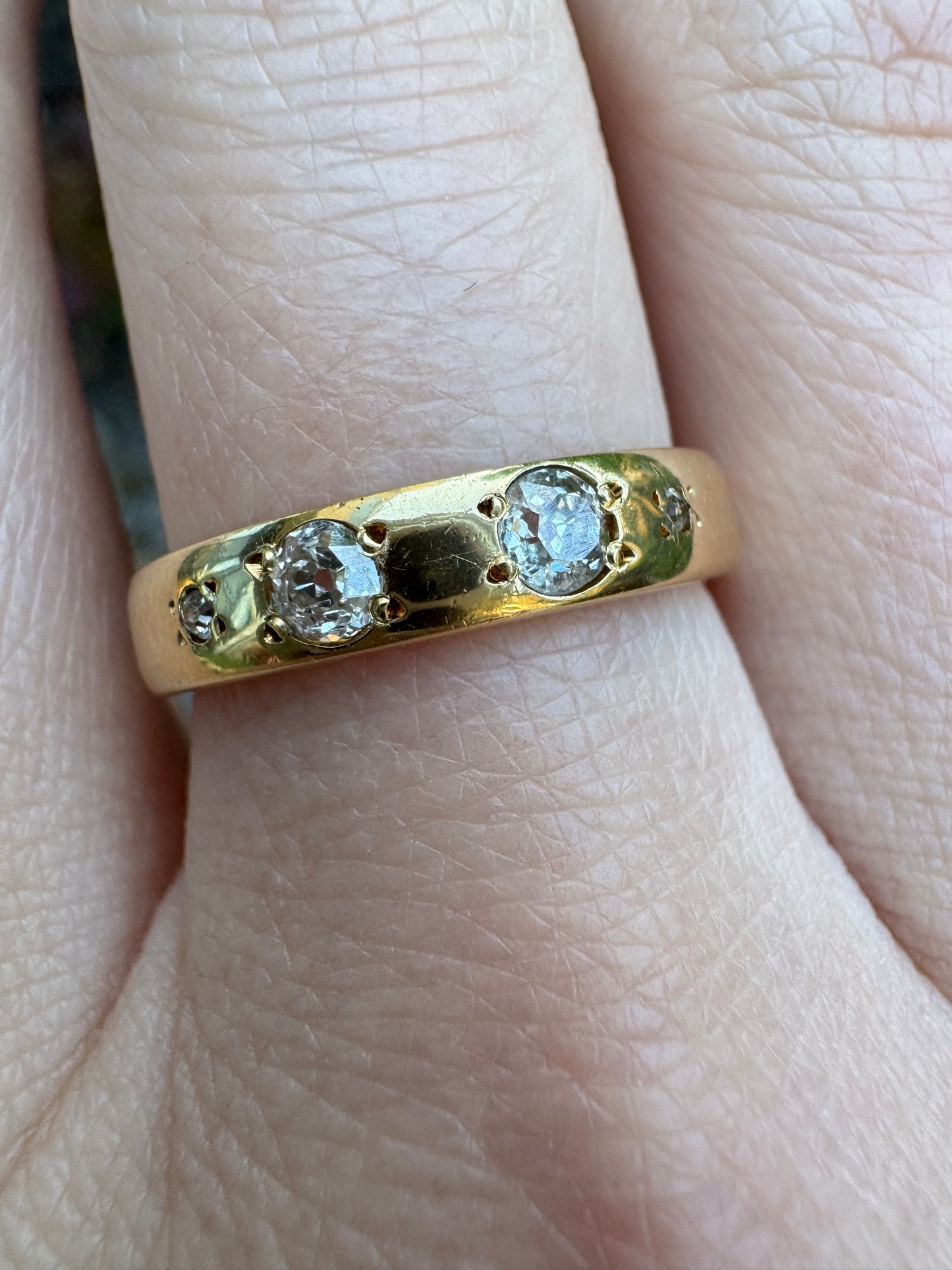 Vintage 18ct yellow gold 0.3ct TCW old mine cut and single cut diamond flush set toi et moi ring