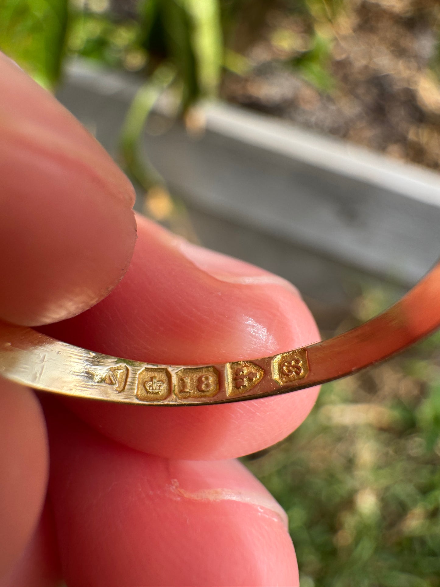 Antique English Edwardian 18ct yellow gold five stone 0.22ct TCW old mine cut diamond boat ring