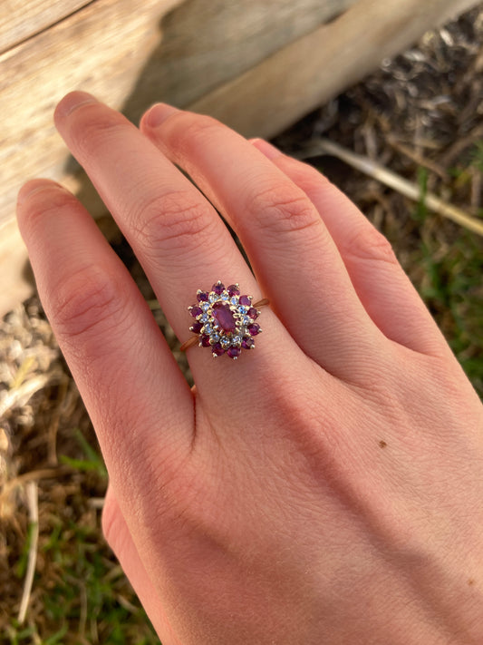 Vintage 18ct yellow gold natural ruby and diamond cluster ring