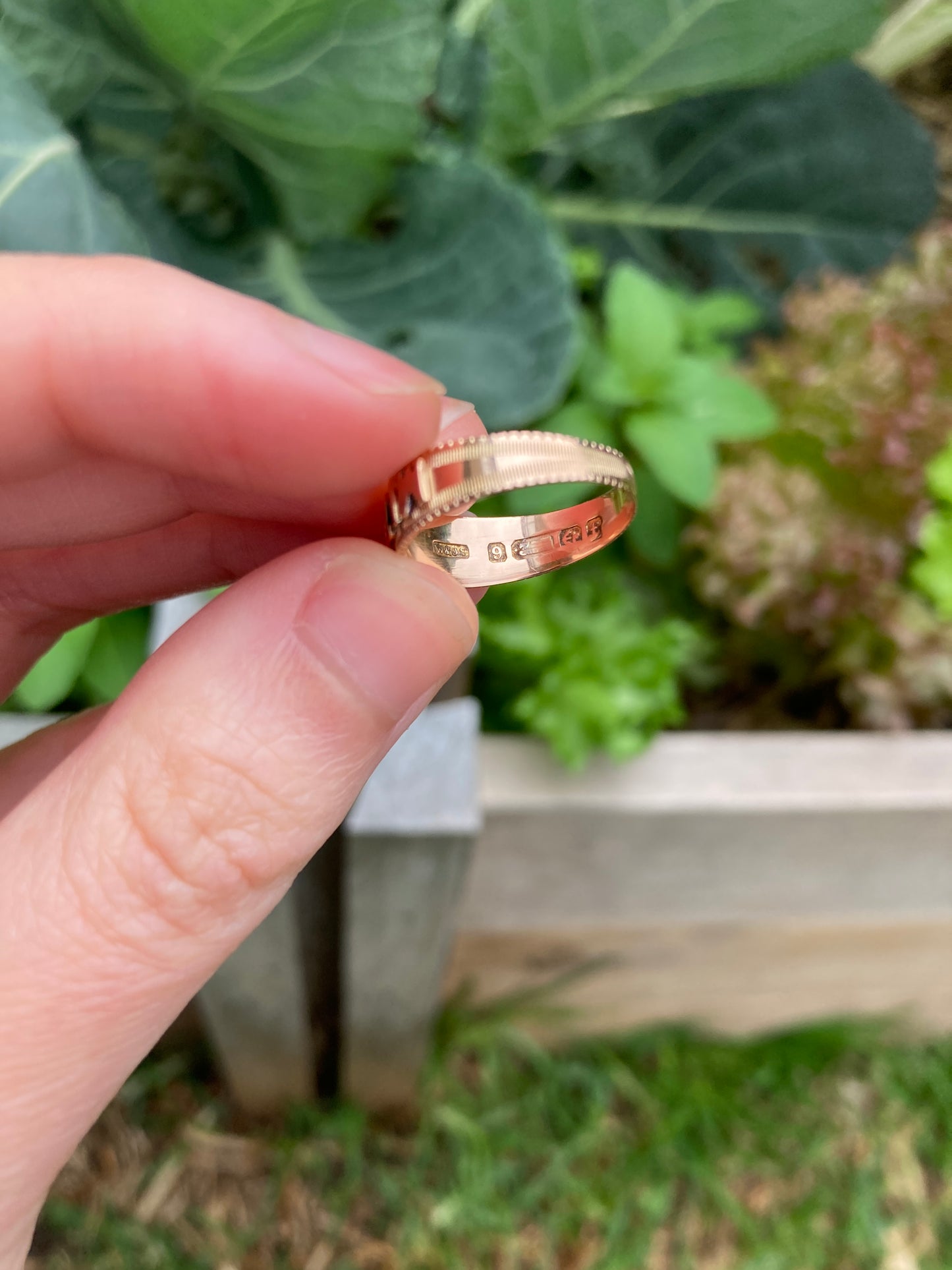 Antique Edwardian 9ct rose gold 'Mizpah' rose cut diamond flower ring