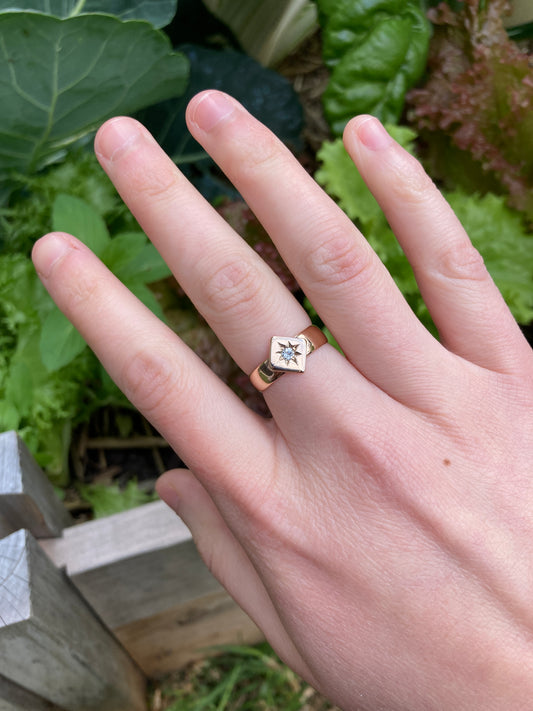 Antique Victorian 9ct rose gold old cut diamond plaque band