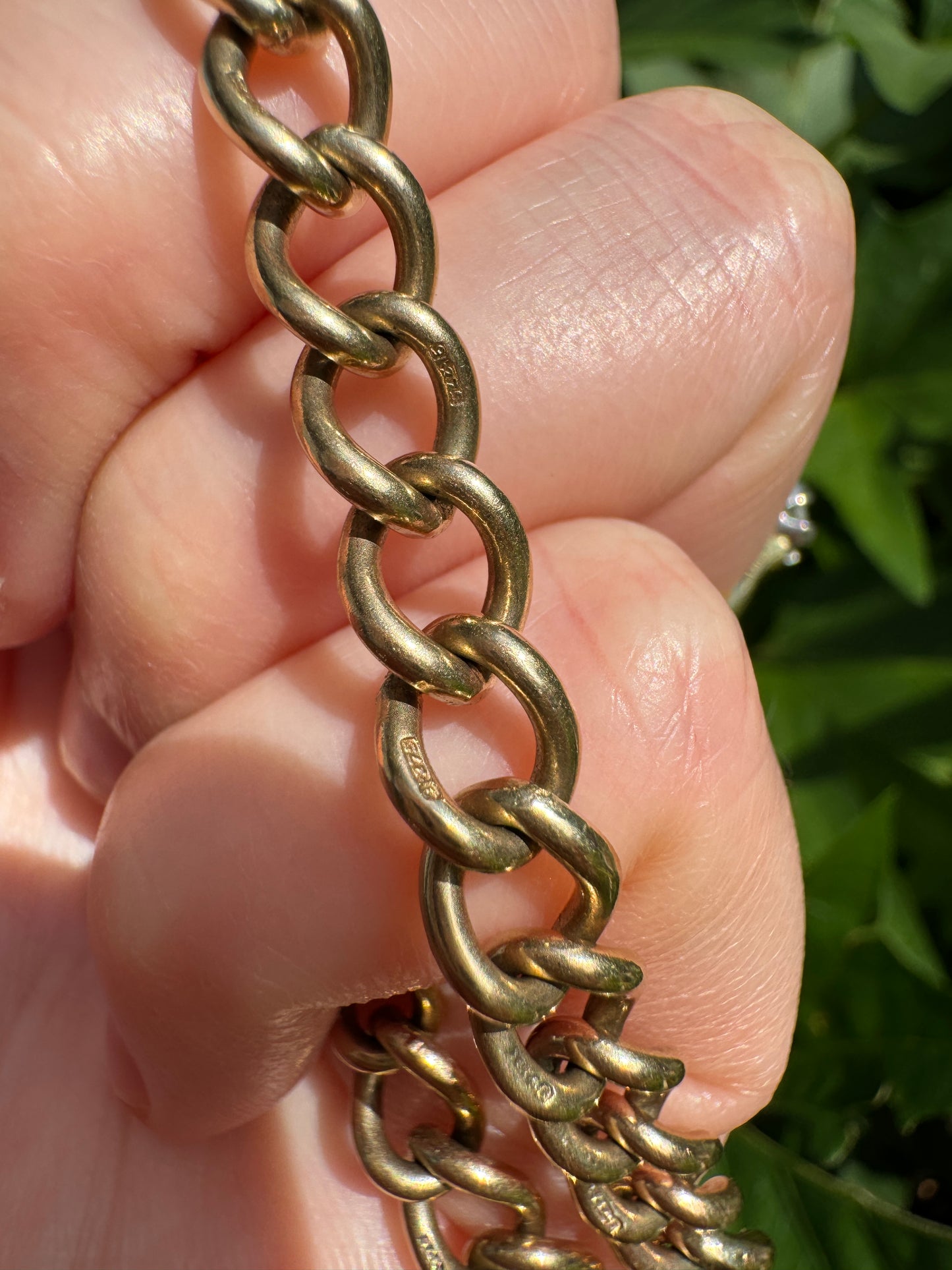 Vintage 9ct yellow gold curb link bracelet with bolt clasp, 20cm / 7.9 inches
