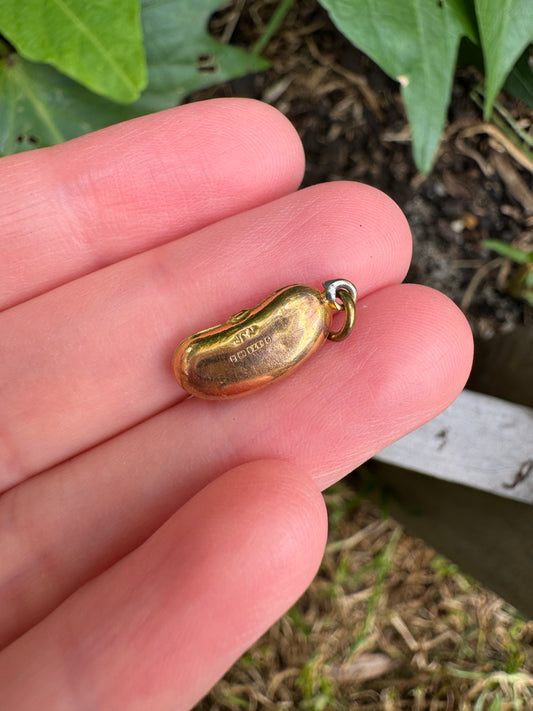 Vintage 9ct rosy yellow gold mini lucky bean charm