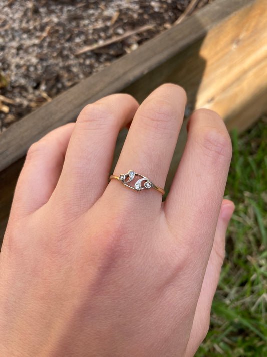 Vintage Art Nouveau style 18ct yellow gold old cut diamond ring