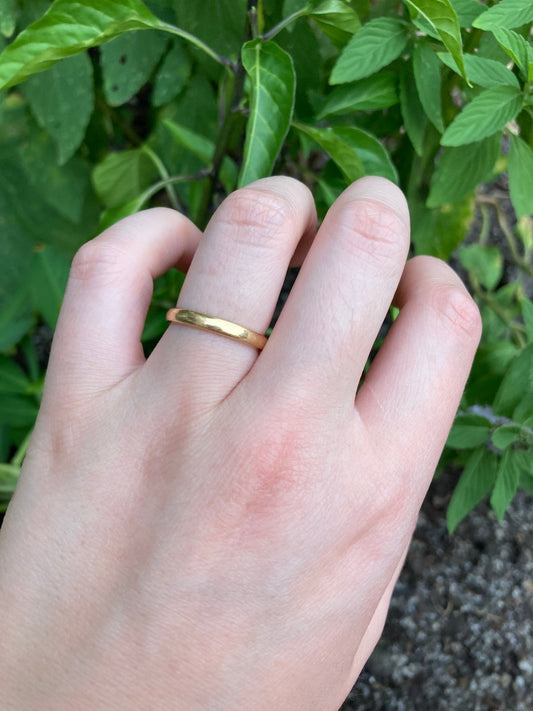 Vintage Italian 18ct yellow gold band