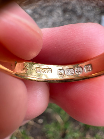 Antique 22ct yellow gold band, 3.5mm wide
