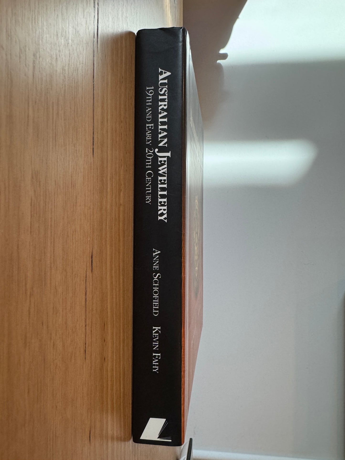 Australian Jewellery: 19th and Early 20th Century - Hardcover Book