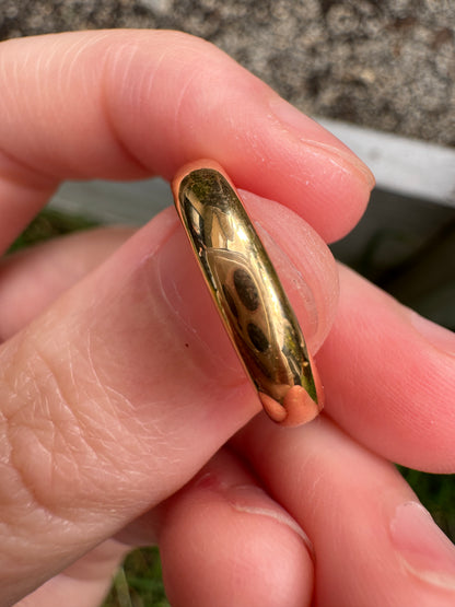 Antique 22ct yellow gold band, 3.5mm wide