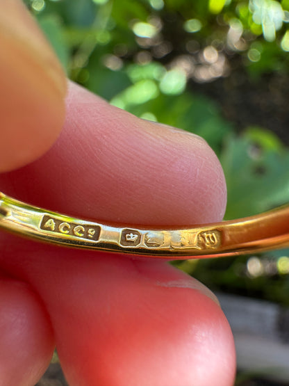 Vintage English 22ct yellow gold band, 2.1mm wide