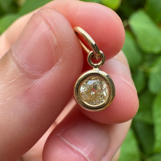 Custom 9ct yellow gold 0.34ct old mine cut diamond bezel set pendant (SI1, H)