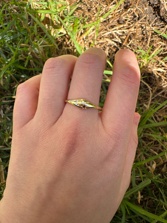 Vintage 14ct yellow gold diamond and garnet starset gypsy ring