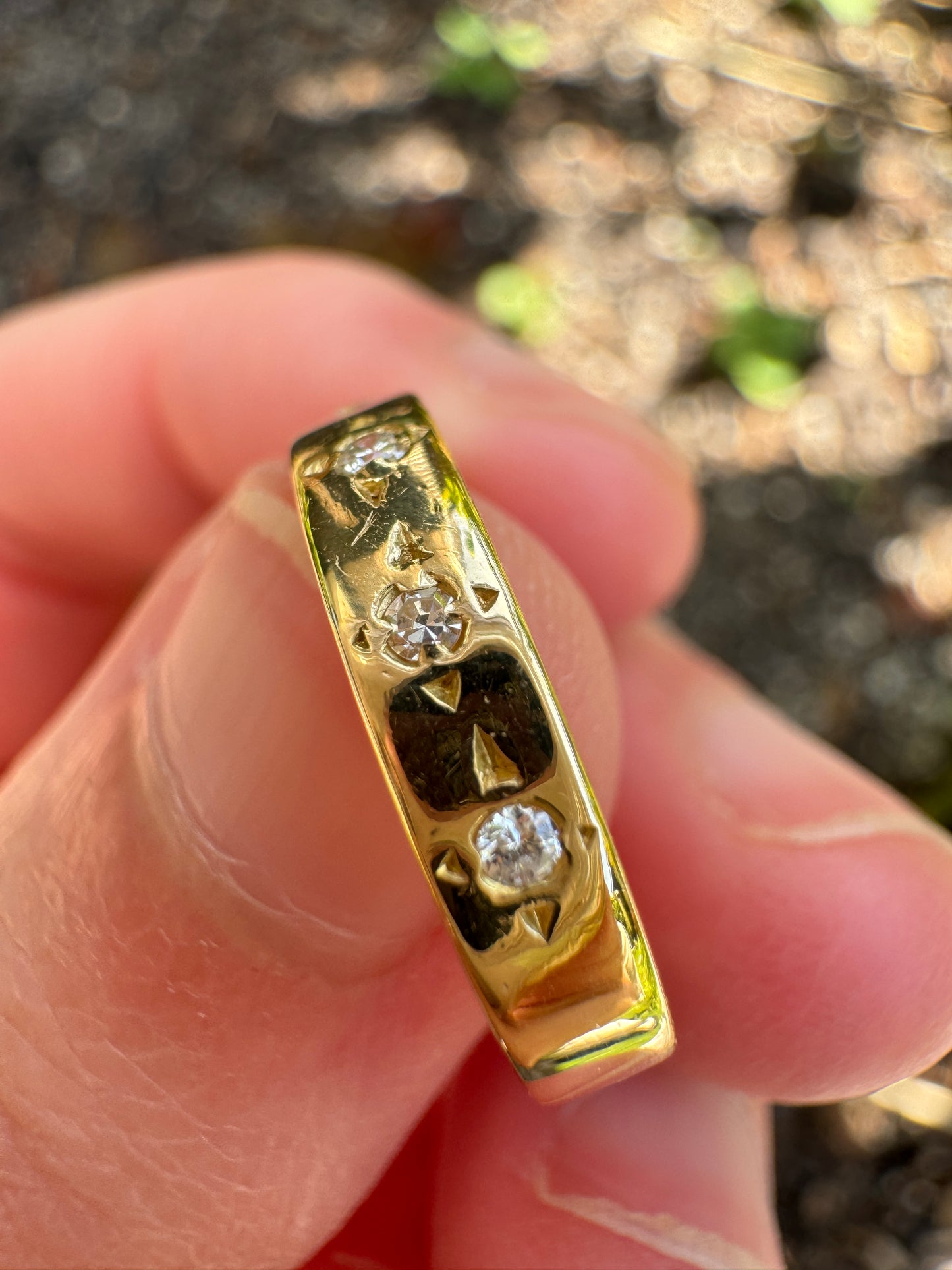 Vintage 18ct yellow gold four stone transitional cut and single cut diamond starset gypsy ring