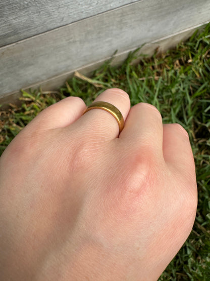 Antique 22ct yellow gold band, 5mm wide