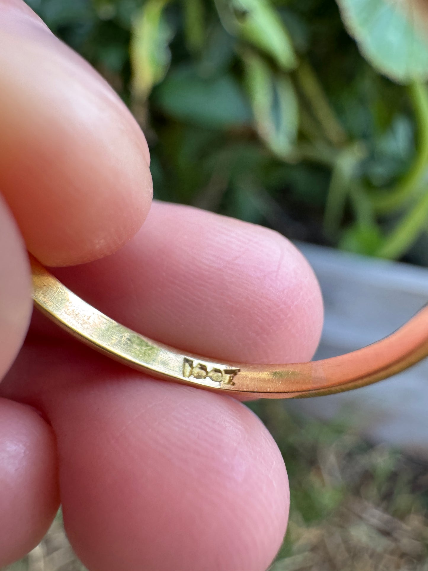 Vintage Mid Century 18ct yellow gold three stone 1.51ct TCW old European cut diamond ring